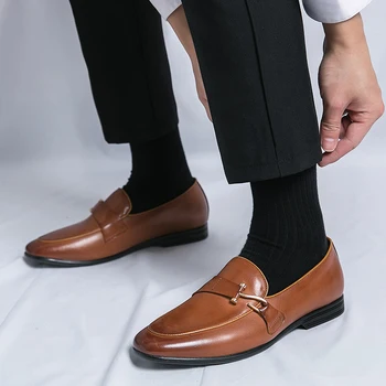  Лето Новые Свадебные Кожаные Оксфорды Мужчины Классические Туфли Скольжение На Дышащей Обуви Вождения Пенни Лоферы Мокасины Черные Туфли Мужчины